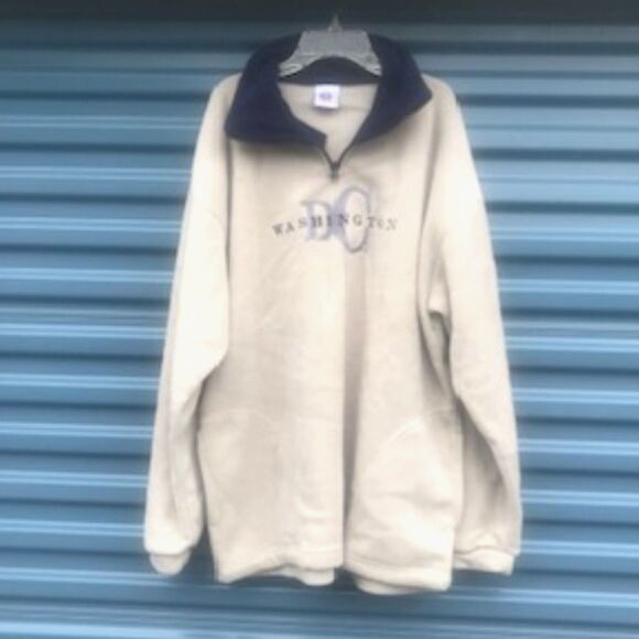 Long Sleeve Sweatshirt . Women's Size: Extra Large (16/18) . "Washington DC" - Picture 1 of 5